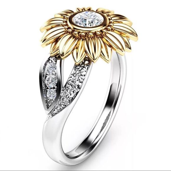 A050 *NEW 18K YELLOW AND WHITE GOLD DIAMOND SUNFLOWER RING - Picture 1 of 5